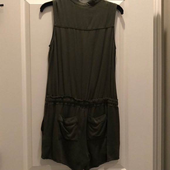 Ana Army Green Romper - Picture 2 of 2